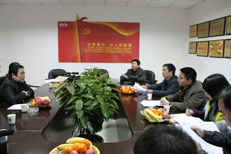 “科學(xué)發(fā)展萬里行”采訪團走進興安地產(chǎn)
